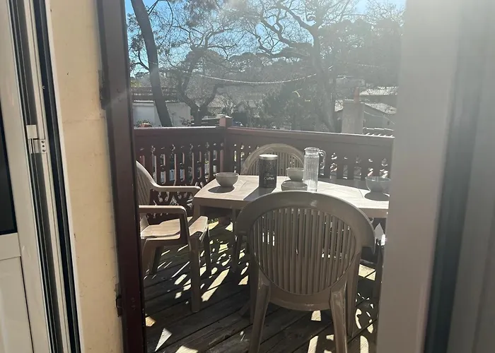 Havre De Paix Entre Et Verdure, A Pied